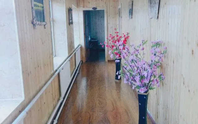 Ergun Shiwei Linjiang Sophia Family Tour Homestay
