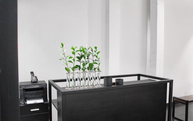 Pin Poshtel