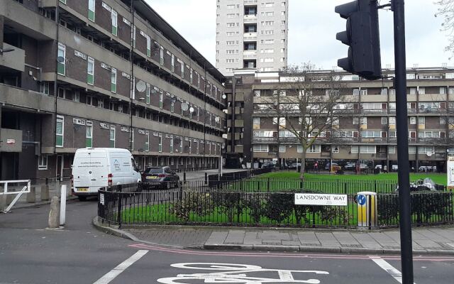 Uncle Errols Bed  Breakfast