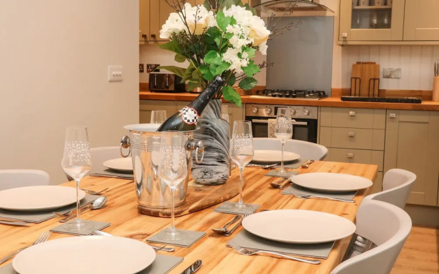1 Orchard View