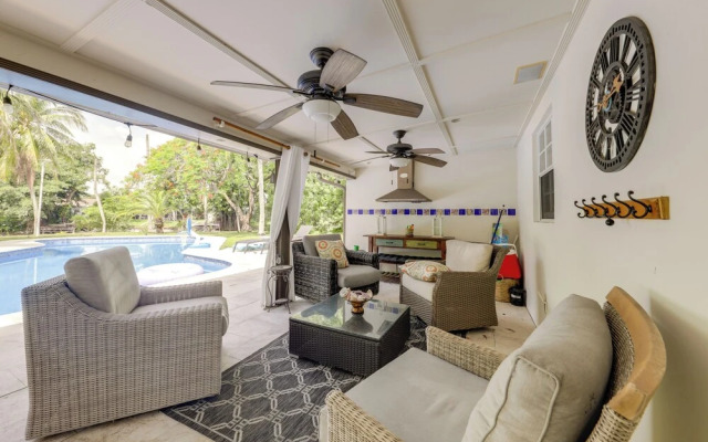 Fishing Dock & Canal Views: Fort Lauderdale Home!
