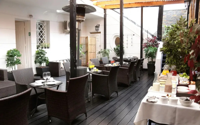Casona Patio Bellavista