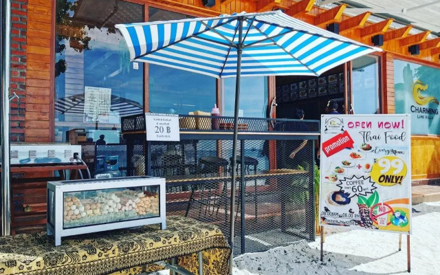 Charming Lipe Beach Resort