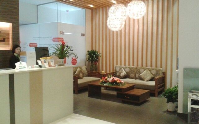 Motel 168 Shenzhen Futian Port Guihua Road Branch