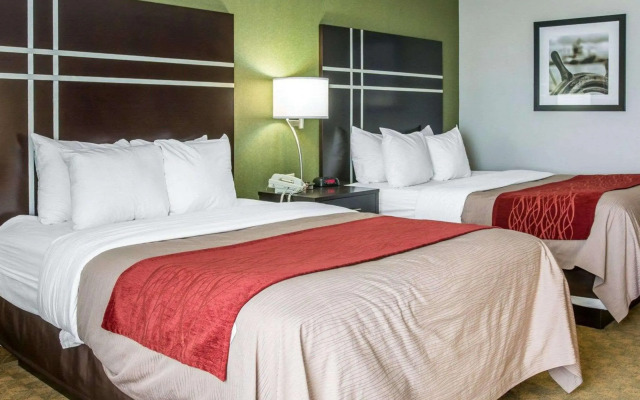 Comfort Inn & Suites Maumee - Toledo (I80-90)