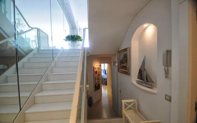 Luxury House with Private Chill Out