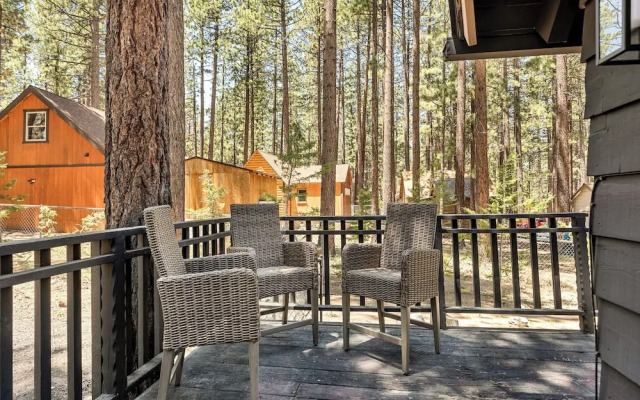 Backway Hideaway Close to the Village!