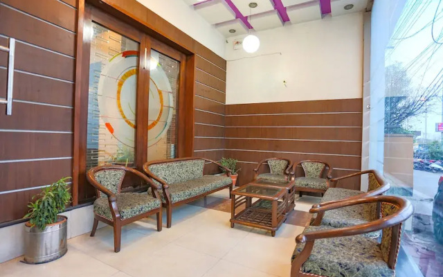 Fabhotel Midland