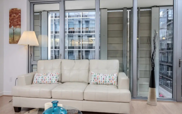 Arlington Fully Furnished Apartments in Crystal City