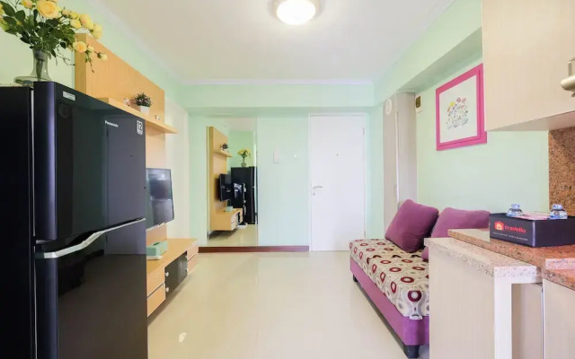 Cozy 2BR Bassura City Apartment