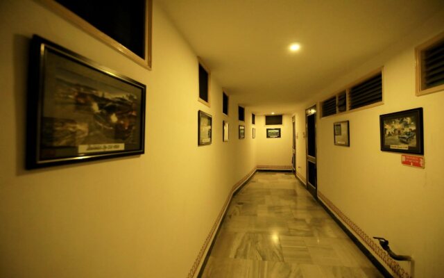 Jaipur Inn