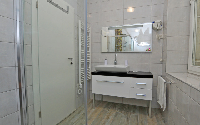 Nirvana Luxury Rooms