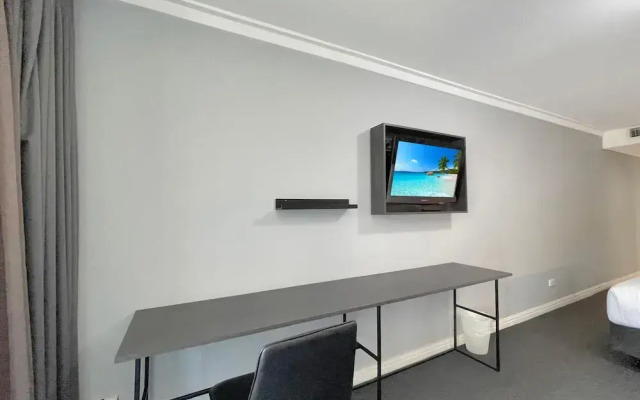 Metawise Sydney CBD Haymarket King Studio