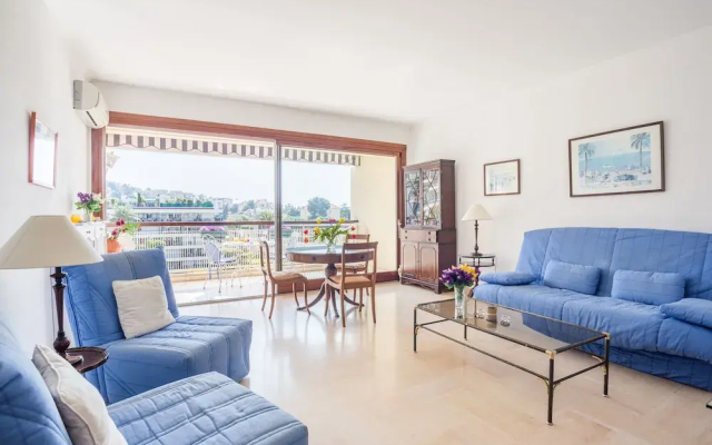 Large One BDRM flat A/C with fabulous Terrace Roof by Weekome - Hotel in Cannes - Photo 4