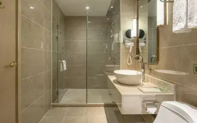 Vienna International Hotel (Xishui Xiwangcheng Times Plaza)