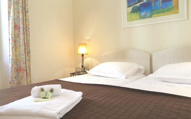 Studio Commandant André 12