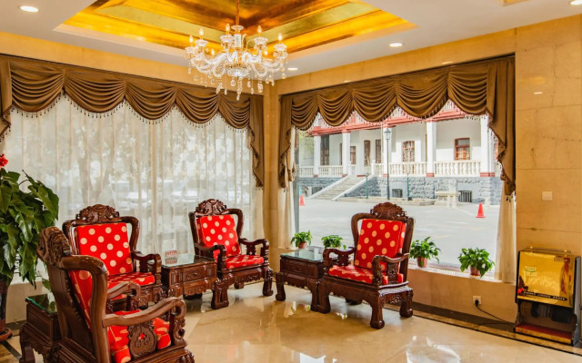 Yuncheng Hotel