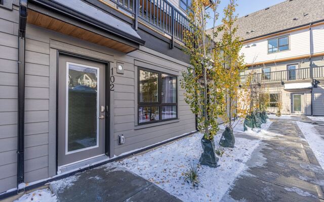 Skyline 102 Mountain View Townhouse-AC-Heated Pool; Hot tub