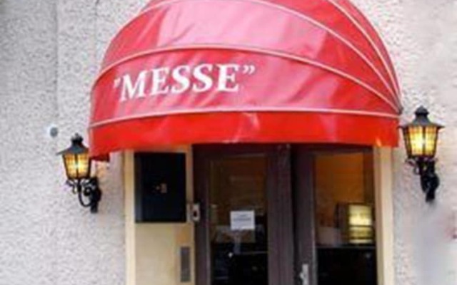 Hotel Pension Messe