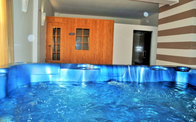 Rohanou Beach Resort