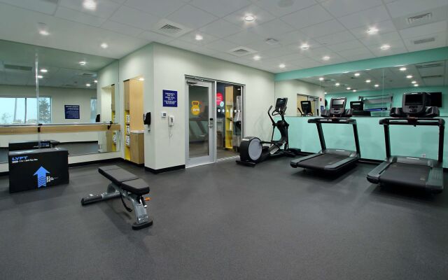 Tru by Hilton Mobile