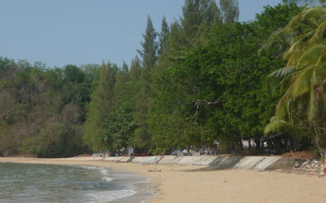 Pasai Beach Lodge