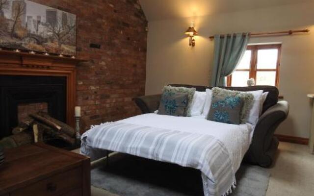 Pillory House Loft Apartment