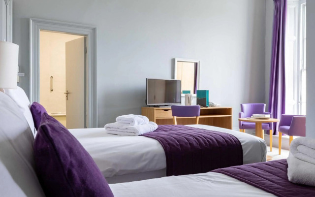 The New Southlands Hotel