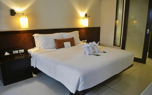 Southsea Khaolak Beach Resort