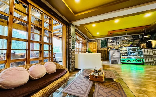Silver Cloud Hotel