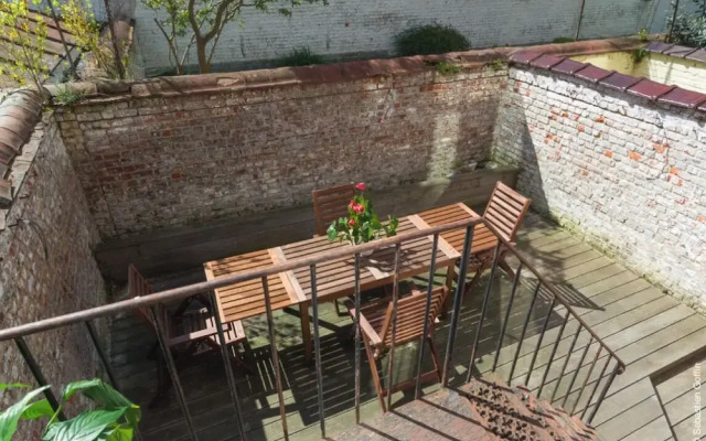 Flagey Terrace Design residence