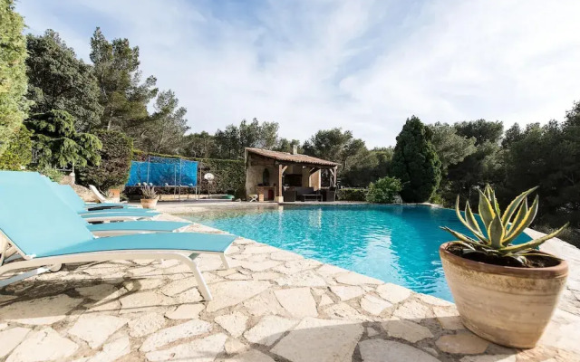 Villa With 3 Bedrooms in Septèmes-les-vallons, With Private Pool, Encl