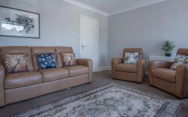 Langland Road - 2 Bedroom Town House