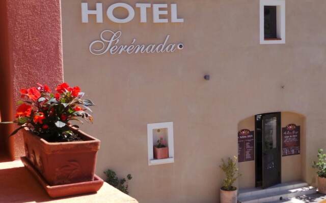 Hotel Serenada