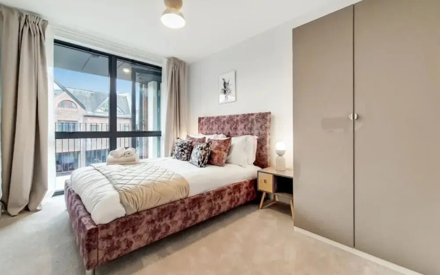 Deluxe Wembley Harrow Apartment