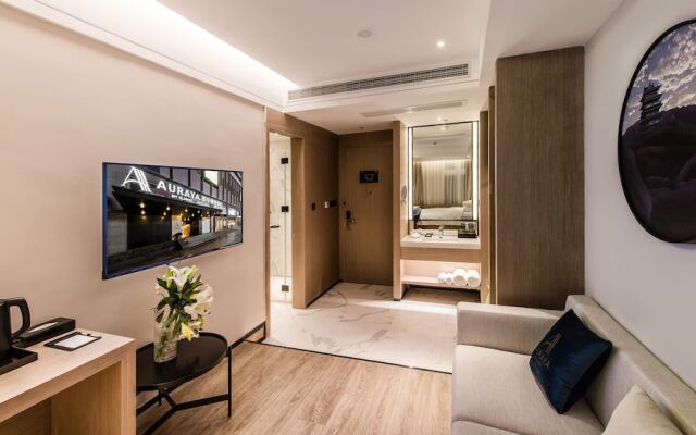 Zhangjiagang Suning Auraya Hotel