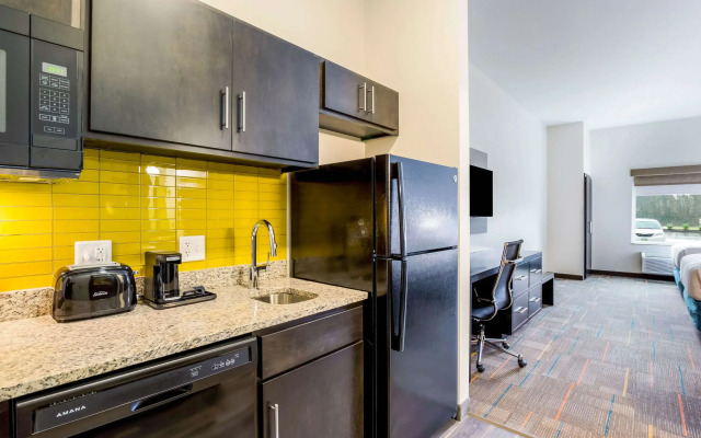 MainStay Suites Winfield-Teays Valley