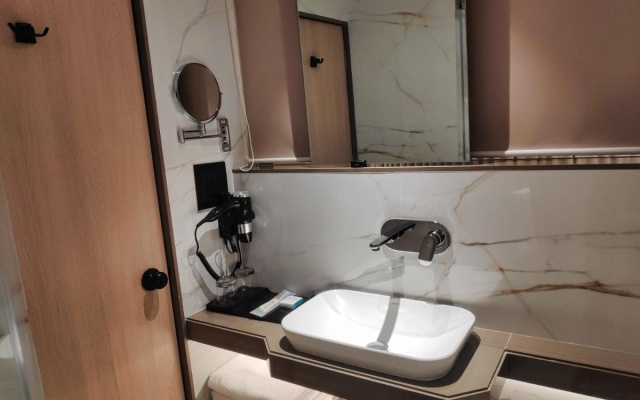 Maxxvalue Hotel MIDC