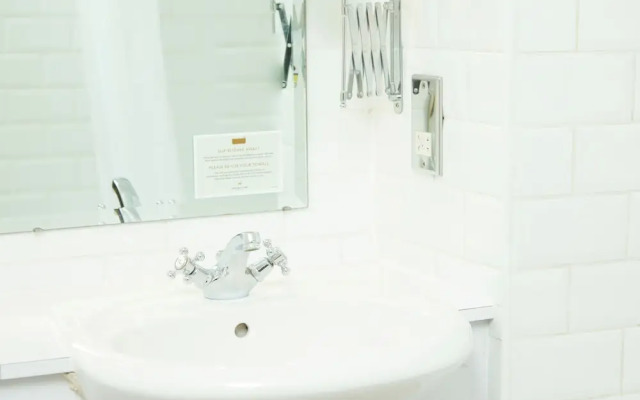 The Fieldhead Hotel by Greene King Inns