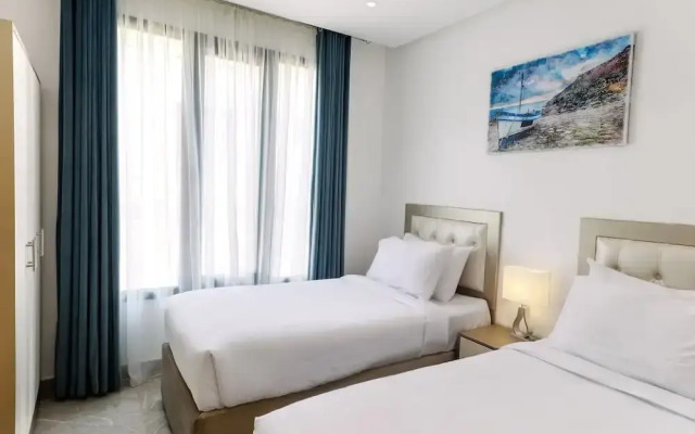 Grand Majestic Residence