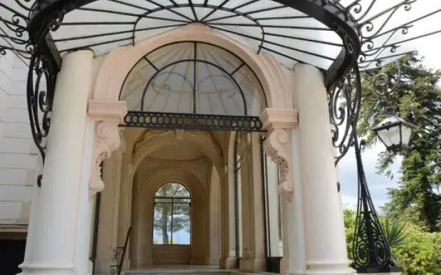 The Royal Suite, Villa Notre Dame