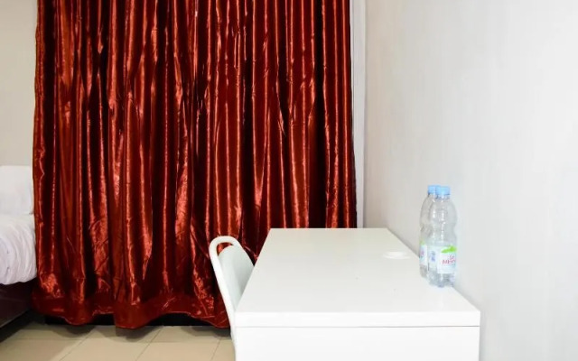 RedDoorz Plus Near Mall Kelapa Gading