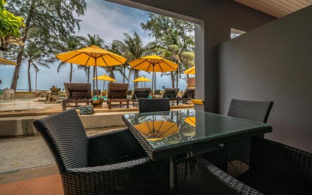 Kamala Beachfront Apartment