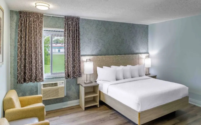 Motel 6 Niagara Falls, ON – Near the Falls