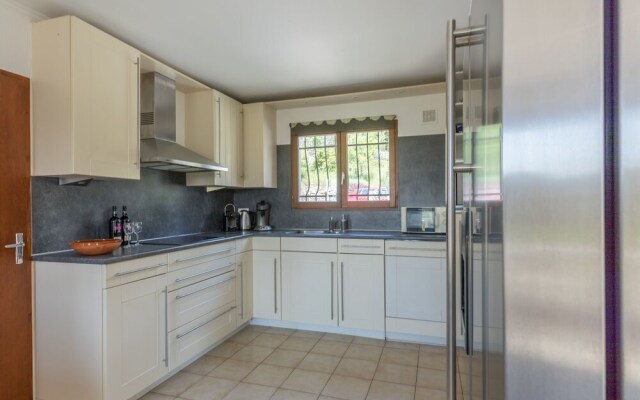 Alluring Villa in Beaufort With Swimming Pool