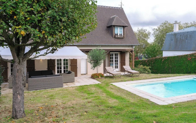 Norman House 160m2 With Pool at the Hippodrome