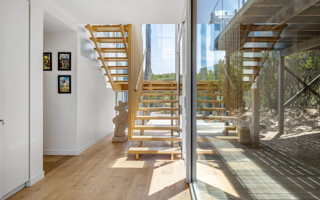 Pole House Beach Retreat Ocean Views