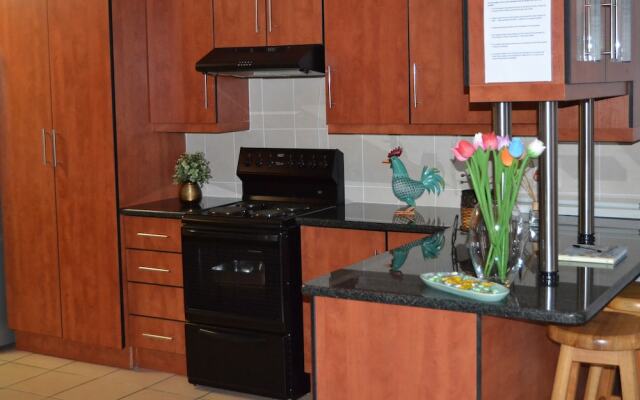 Africa Emerald at 47 Petronella