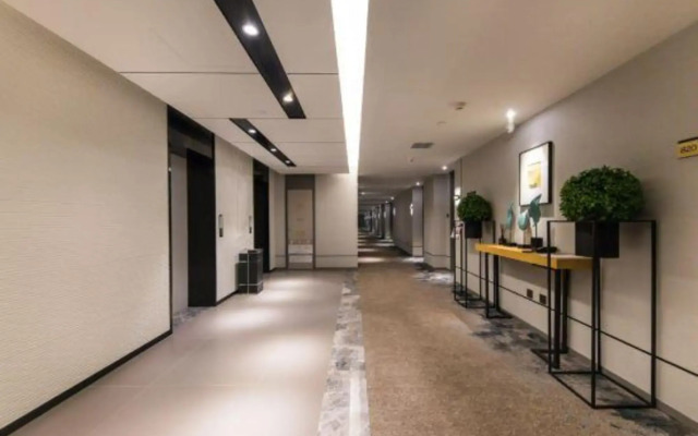 Home Inn Selected (Yancheng Government Julong Lake)