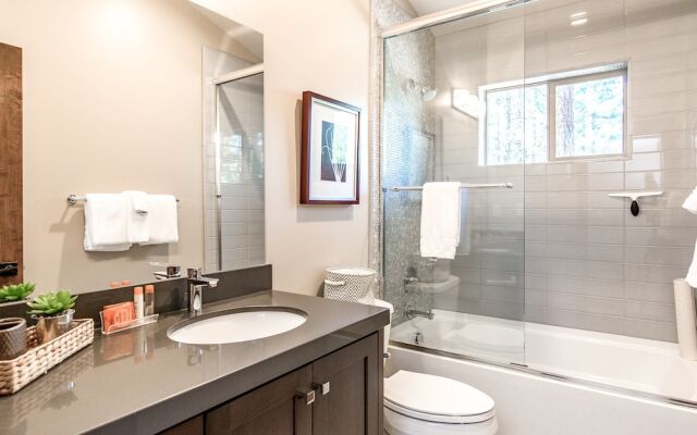 3854 Regina Road Home